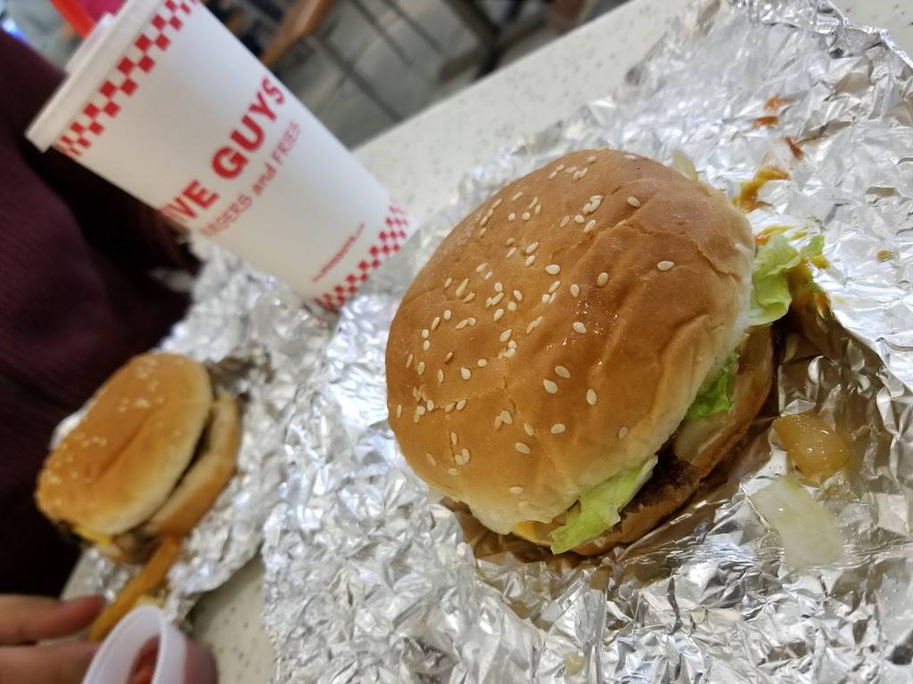 Five Guys | meal takeaway | Ditmars Blvd And, 94th St, Flushing, NY 11369, USA | 7185050565 OR +1 718-505-0565