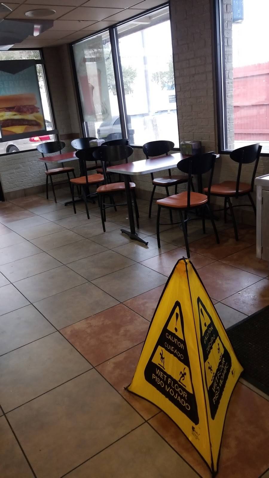 Jack in the Box | restaurant | 515 S Henderson St, Fort Worth, TX 76104, USA | 8173367952 OR +1 817-336-7952