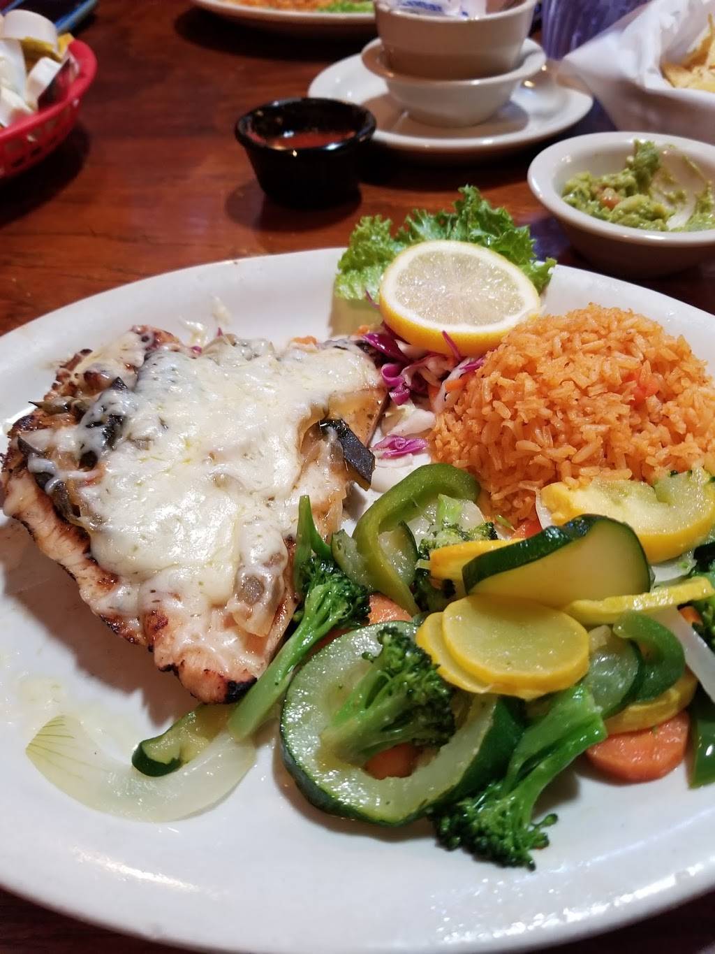 Mercado Juarez Restaurant | restaurant | 125 E Interstate 20, Arlington, TX 76018, USA | 8175579776 OR +1 817-557-9776