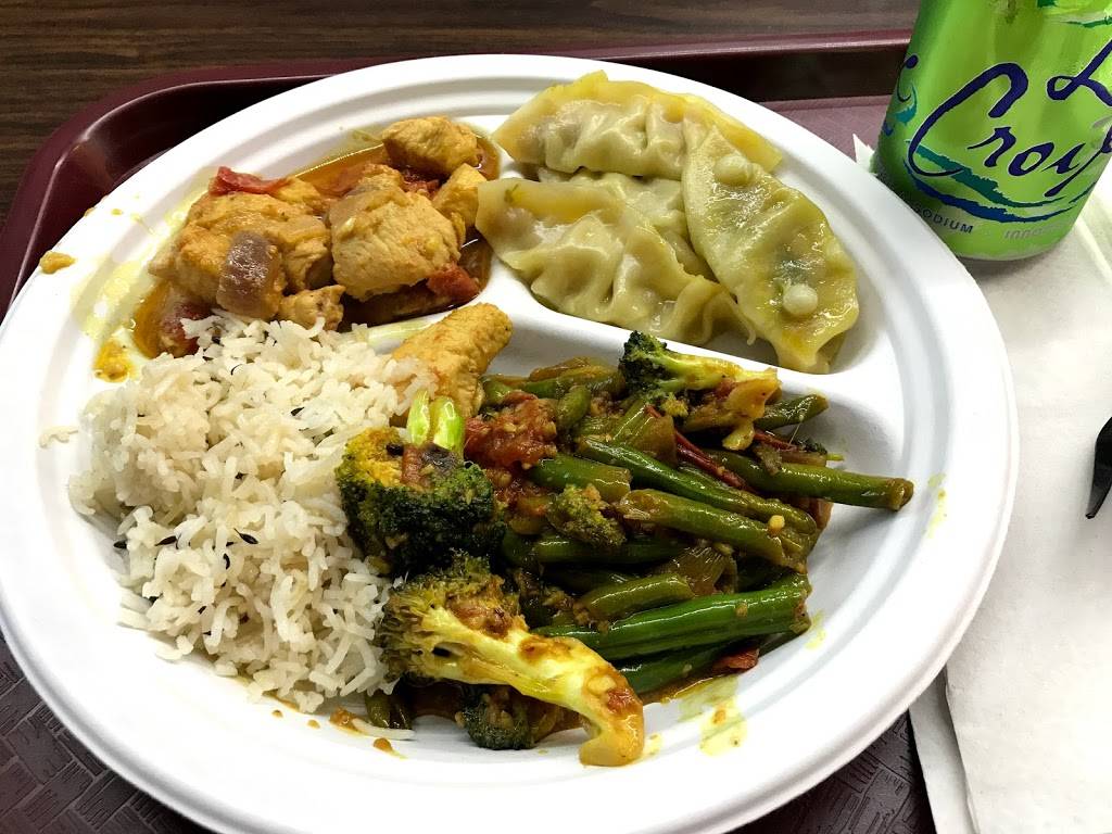 MOMO Factory | restaurant | 3202 N Broadway, Chicago, IL 60657, USA | 7736612970 OR +1 773-661-2970