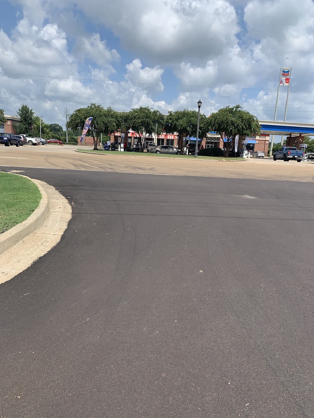 KFC | restaurant | 1548 W Peace St, Canton, MS 39046, USA | 6018557265 OR +1 601-855-7265