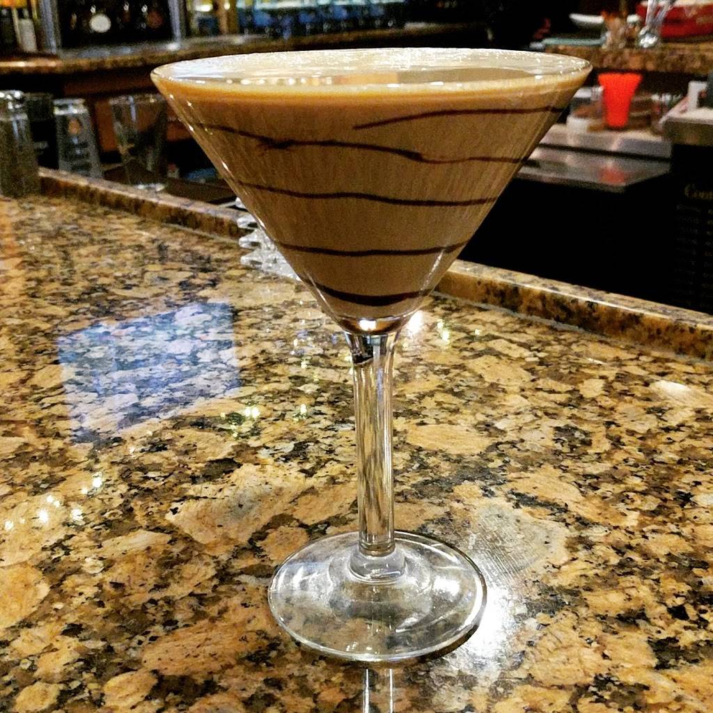 Grille on Main Restaurant & Bar | restaurant | 306 Main St, Douglas, MA 01516, USA | 5084765661 OR +1 508-476-5661