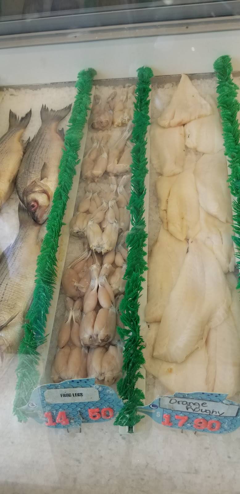 Woods Ribs & Fish | restaurant | G5037 Saginaw St, Flint, MI 48505, USA | 8102449935 OR +1 810-244-9935