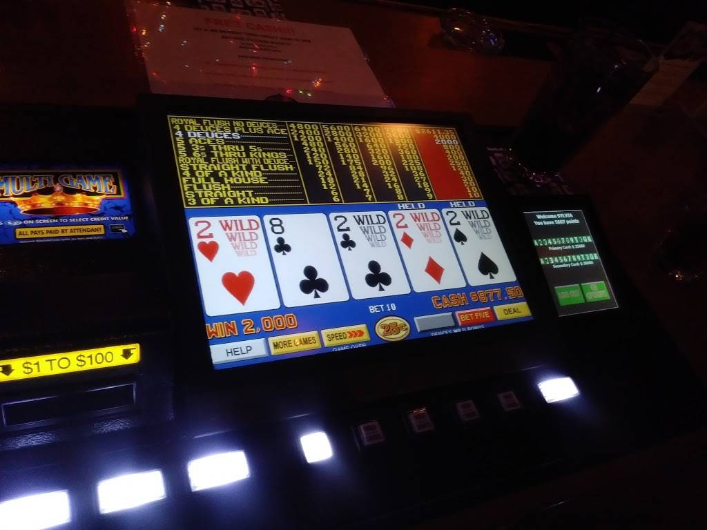 Goldfingers Bar & Grill | restaurant | 1115 E Pyle Ave, Las Vegas, NV 89183, USA | 7024078177 OR +1 702-407-8177