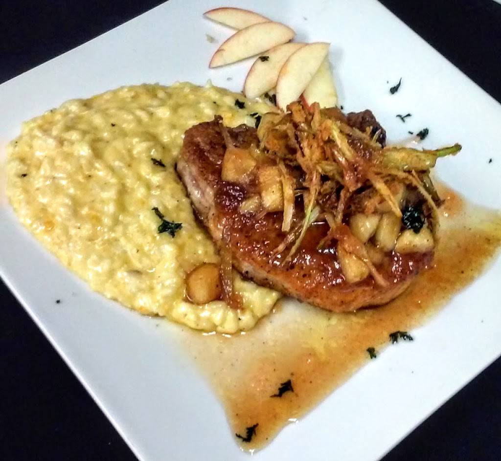 DeMarios Pizza | restaurant | 1411 Whipple Ave NW, Canton, OH 44708, USA | 3304771500 OR +1 330-477-1500