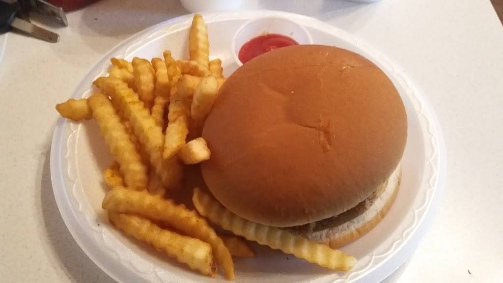 Bears Den BBQ | restaurant | 130 US-64, Ocoee, TN 37361, USA | 4233385757 OR +1 423-338-5757