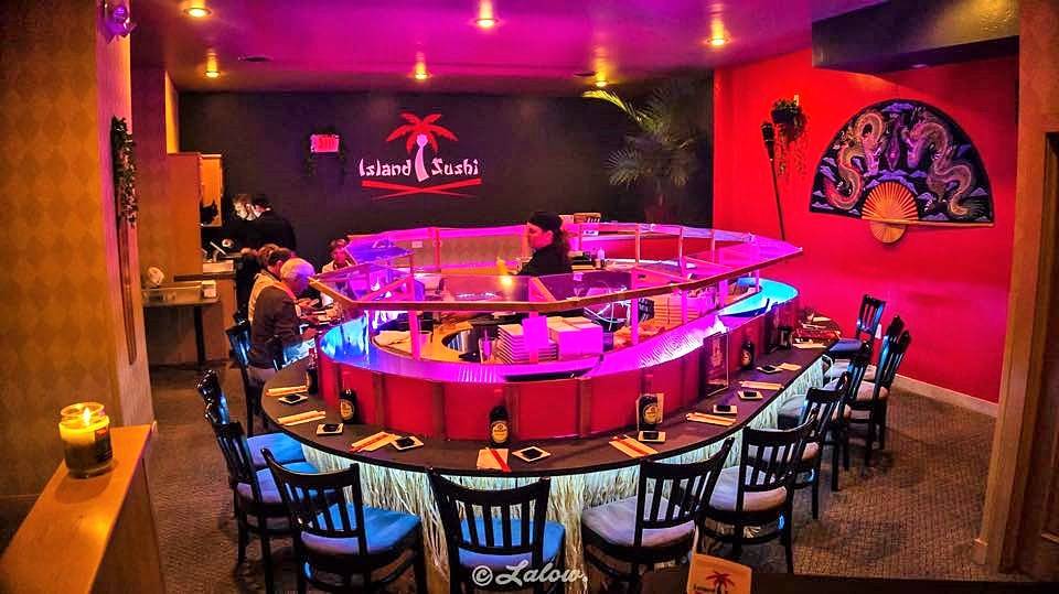 Island Sushi De Pere | restaurant | 101 Ft Howard Ave, De Pere, WI 54115, USA | 9206326797 OR +1 920-632-6797