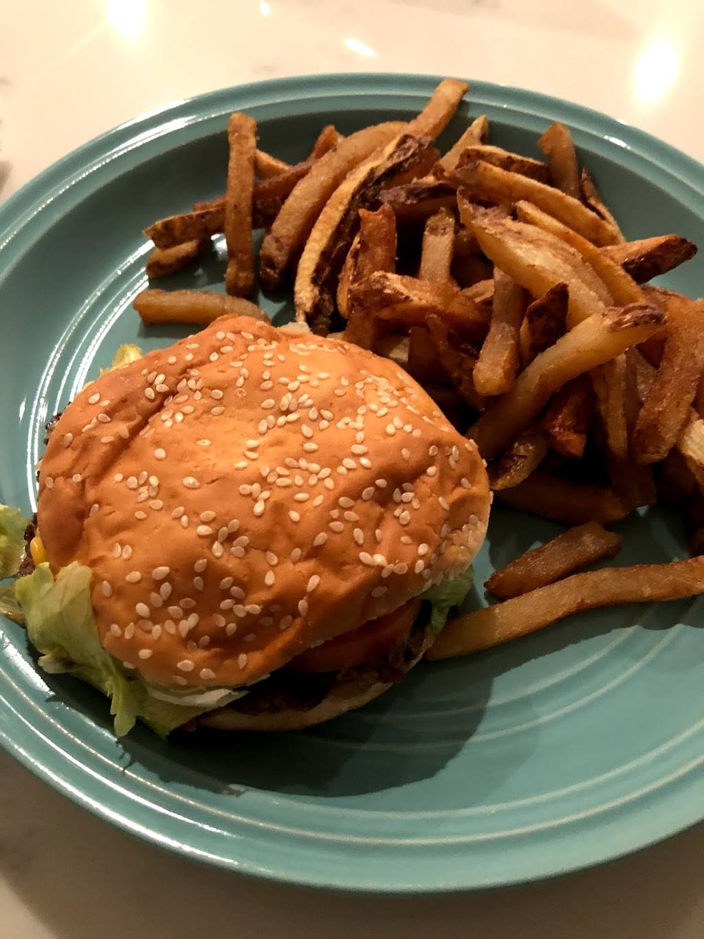 Five Guys | meal takeaway | 25 S Northwest Hwy, Park Ridge, IL 60068, USA | 8472921841 OR +1 847-292-1841