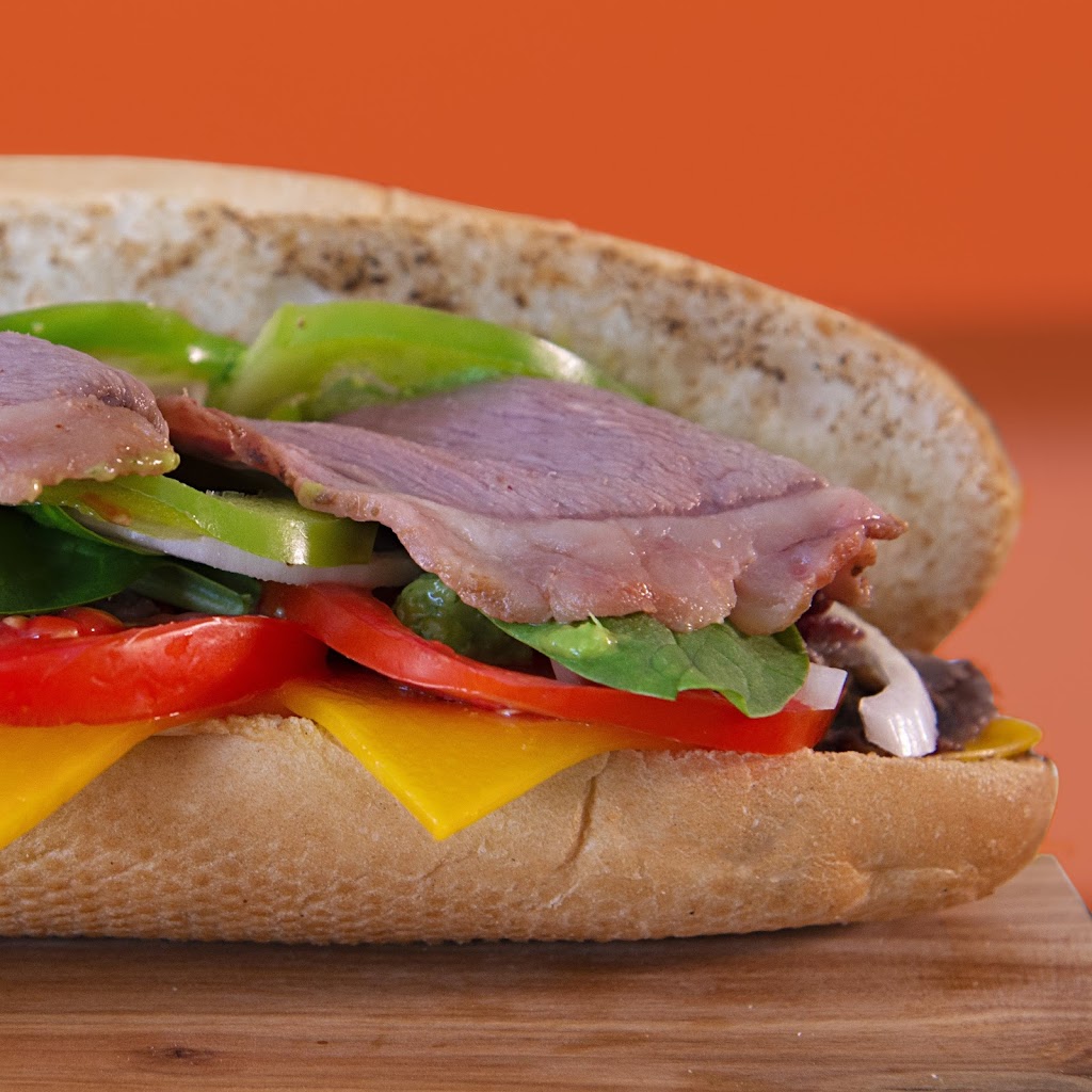 Sub Marine Sandwiches | restaurant | 100 E 4th Ave, Mt Dora, FL 32757, USA | 4076661918 OR +1 407-666-1918