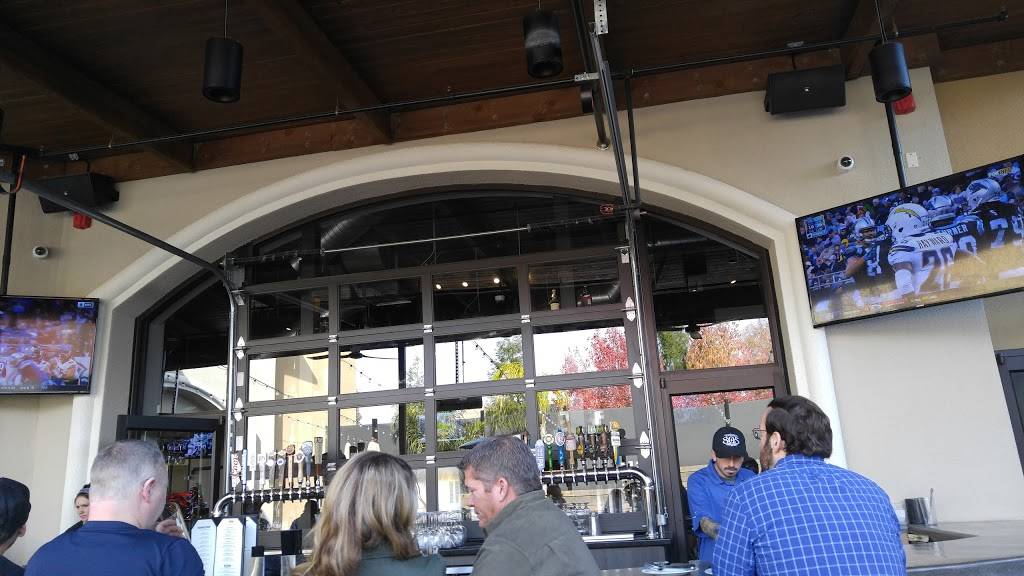 The Point Patio Bar & Bistro | restaurant | 2940 E Nees Ave #107, Fresno, CA 93720, USA | 5597654397 OR +1 559-765-4397