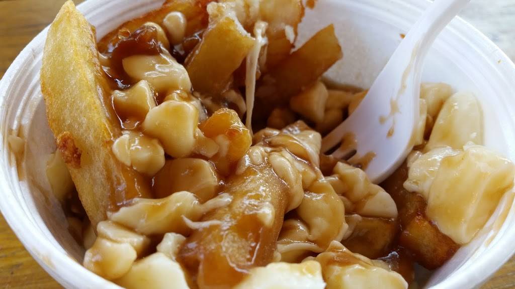 La Patate A Carlo | restaurant | 123 Route Principale E, Sainte-Cécile-de-Masham, QC J0X 2W0, Canada | 8194564545 OR +1 819-456-4545