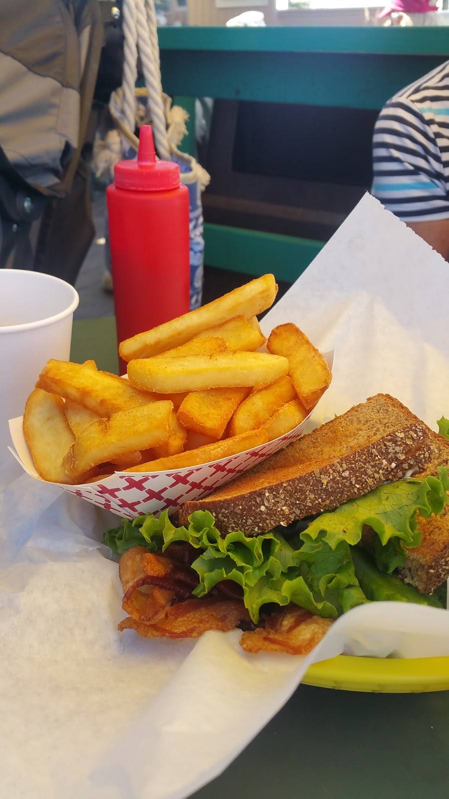 Pipes Cafe | cafe | 121 Liverpool Dr, Cardiff, CA 92007, USA | 7606320056 OR +1 760-632-0056