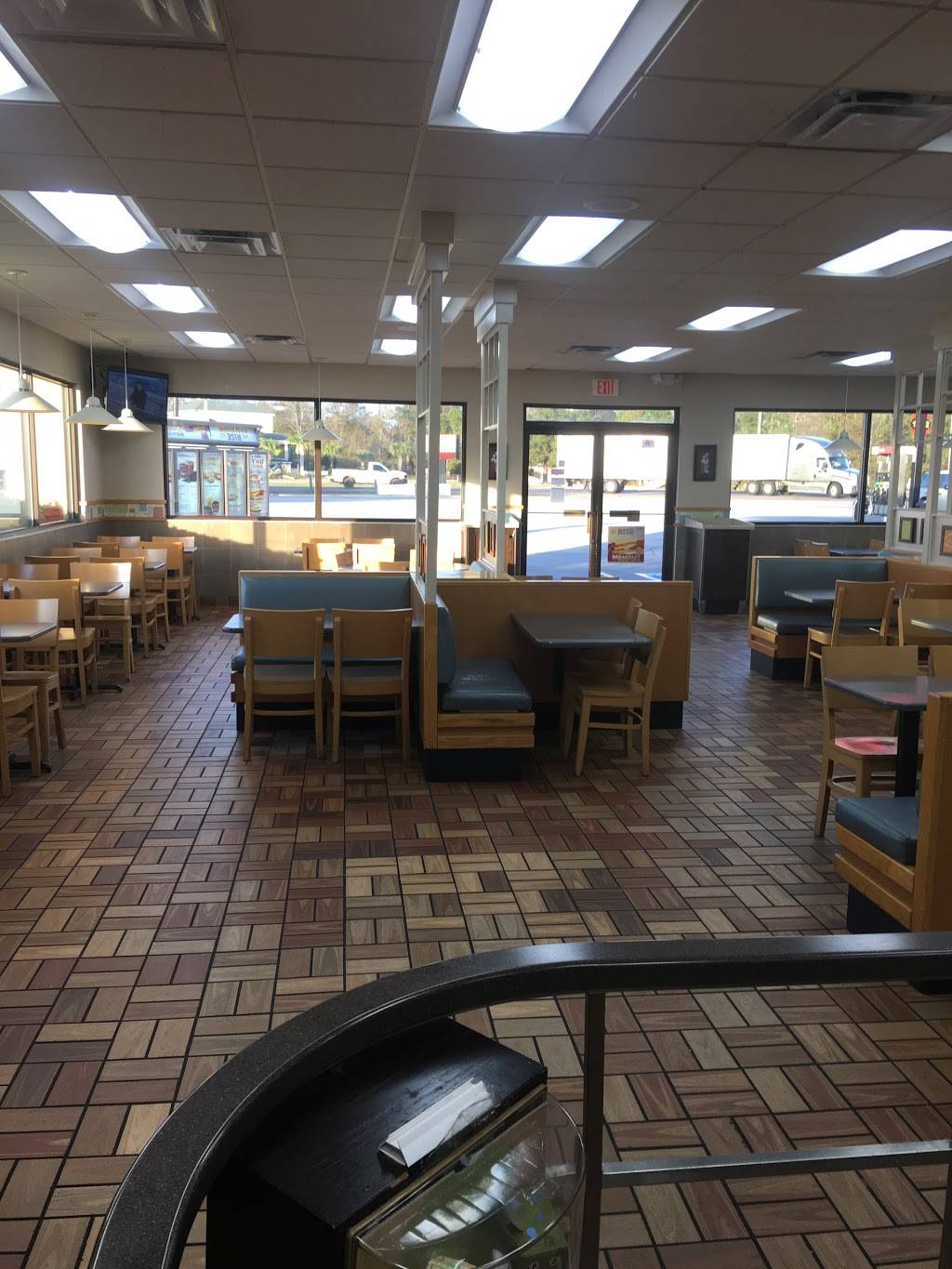 Wendys | restaurant | 9587 Charleston Hwy, St George, SC 29477, USA | 8435639090 OR +1 843-563-9090