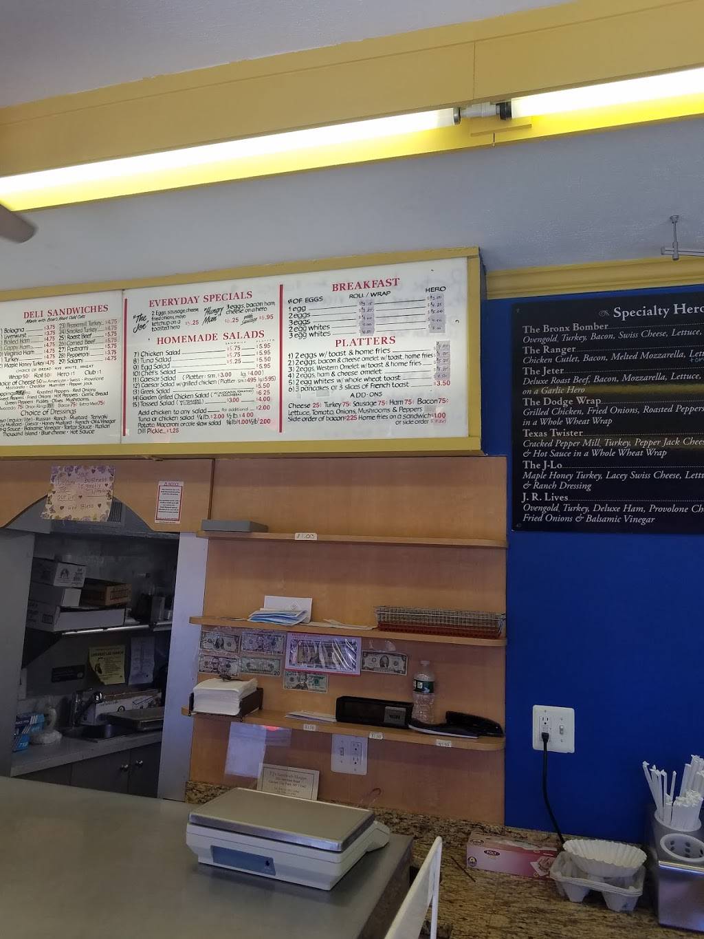 PJs Sandwich Shoppe | restaurant | 193 Herricks Rd, New Hyde Park, NY 11040, USA | 5167413354 OR +1 516-741-3354