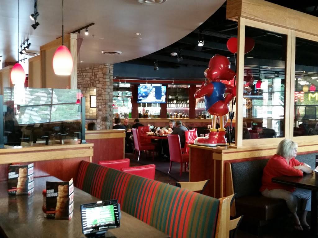 Red Robin Gourmet Burgers and Brews | restaurant | 1050 Ed Noble Pkwy, Norman, OK 73072, USA | 4053210440 OR +1 405-321-0440