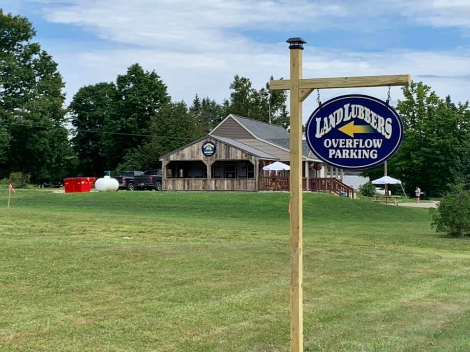 LandLubbers Grill and Dairy Bar | restaurant | 23 S Main St, Athens, ME 04912, USA | 2076542300 OR +1 207-654-2300