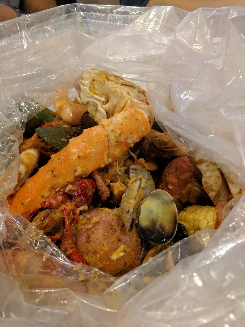 Crab Town | restaurant | 8050 Clairemont Mesa Blvd, San Diego, CA 92111, USA | 8587374972 OR +1 858-737-4972