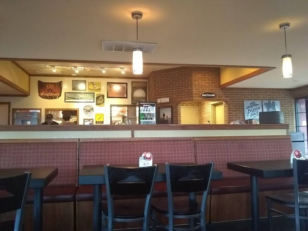 Pizza Hut | restaurant | 185 N Courtenay Pkwy, Merritt Island, FL 32953, USA | 3214544000 OR +1 321-454-4000