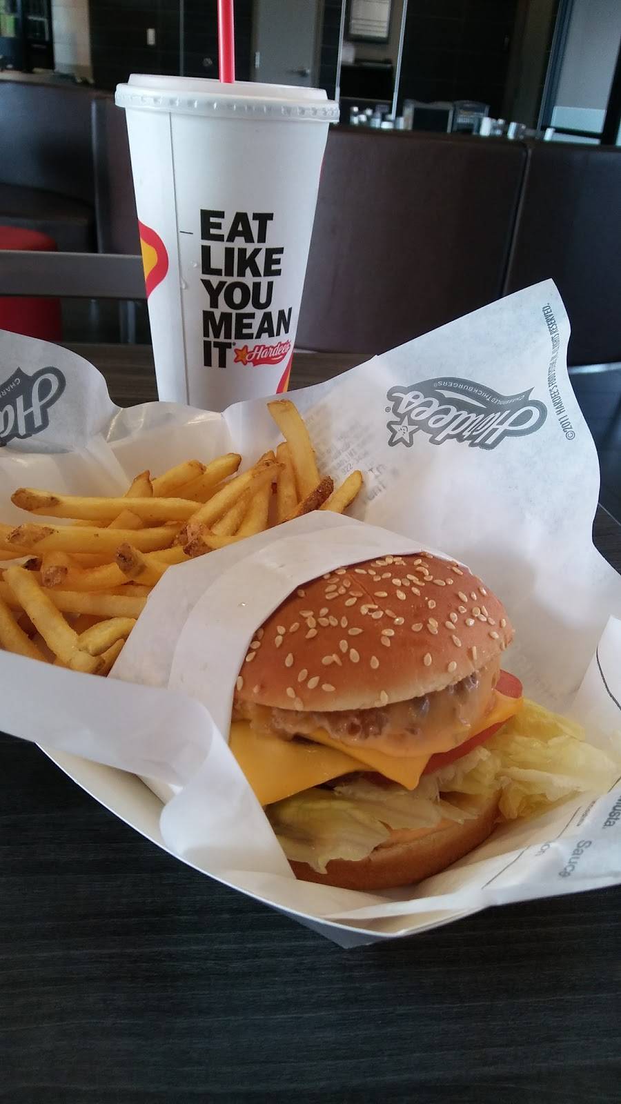 Hardees | restaurant | 759 W Johnson St, Fond du Lac, WI 54935, USA | 9209223434 OR +1 920-922-3434