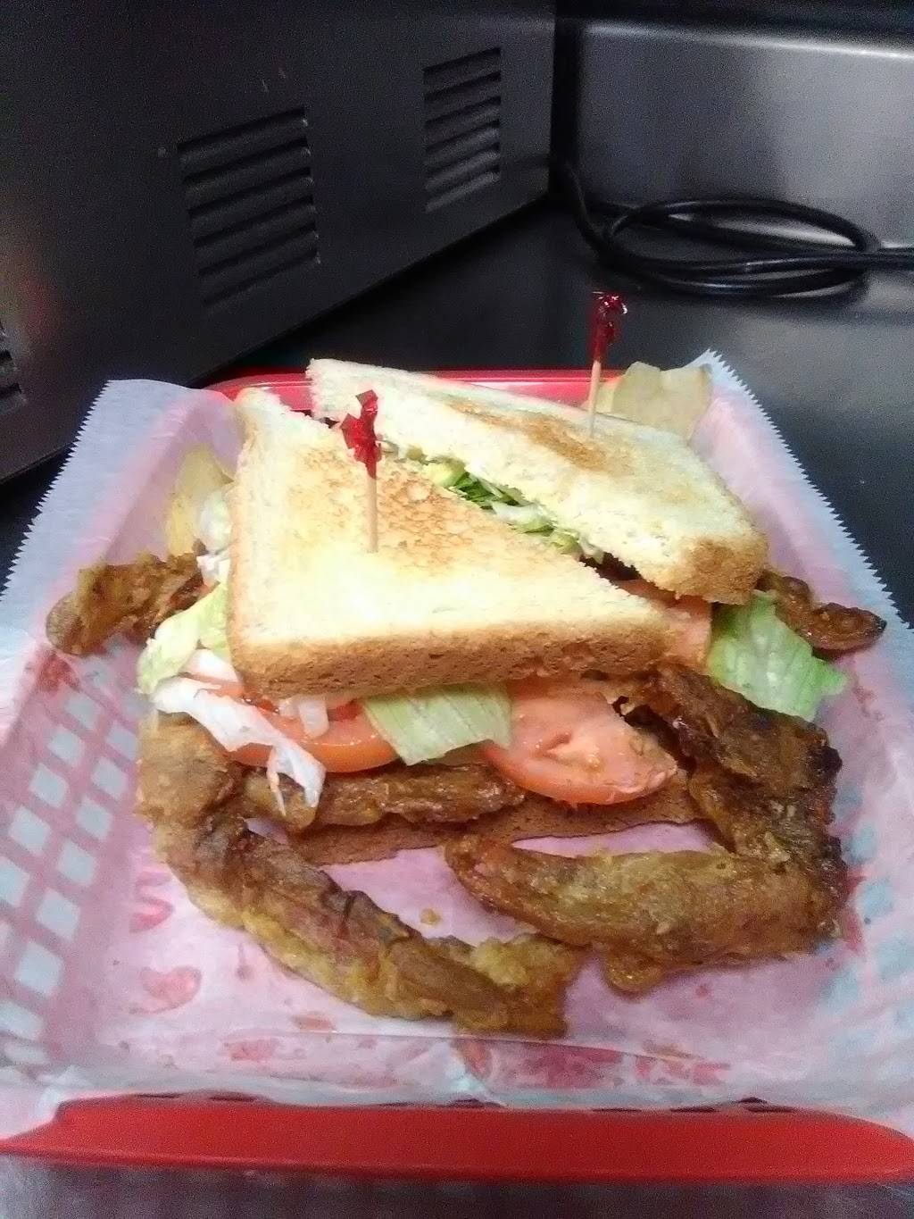 Brewers Landing | restaurant | 801 Woodrow Ave, Essex, MD 21221, USA | 4103915409 OR +1 410-391-5409