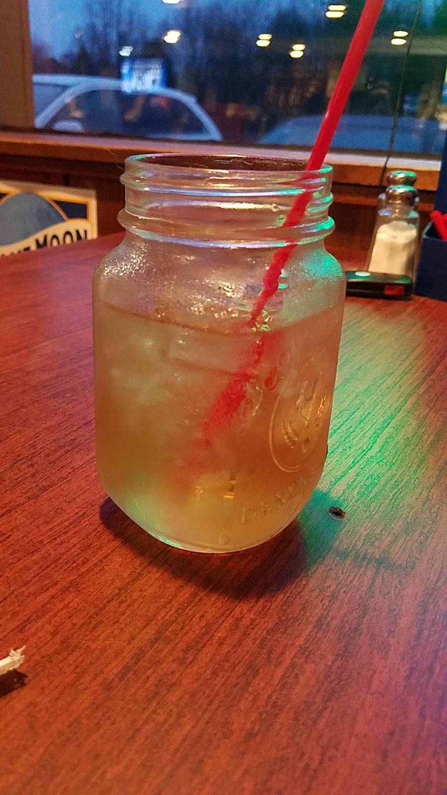 McCartys North 40 Sports Bar and Grille | restaurant | 46065 M-40, Paw Paw, MI 49079, USA | 2696550777 OR +1 269-655-0777