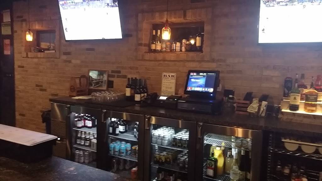 Dannys Pizza Place | restaurant | 6021 S Archer Ave, Chicago, IL 60638, USA | 7735823456 OR +1 773-582-3456