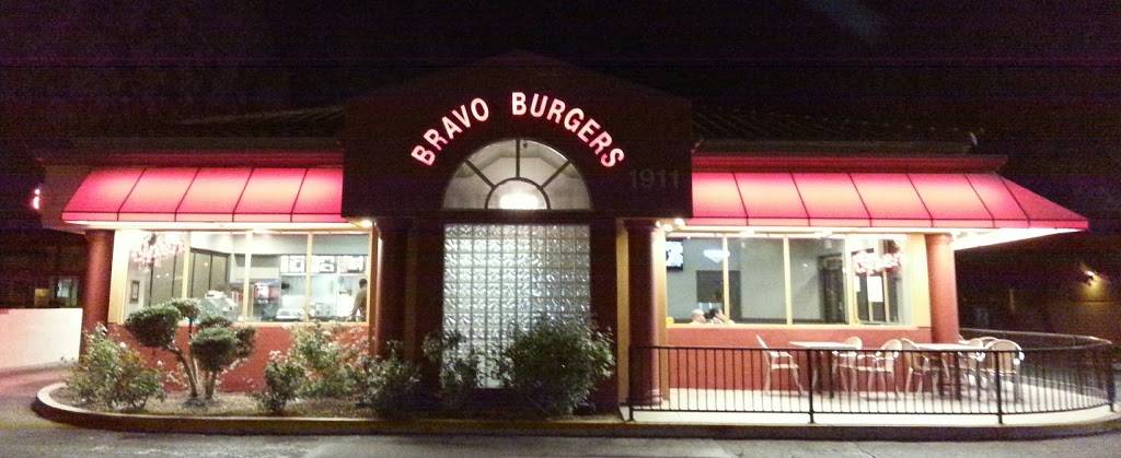 Bravo Burgers | restaurant | 1911 W Redlands Blvd, Redlands, CA 92373, USA | 9097986378 OR +1 909-798-6378
