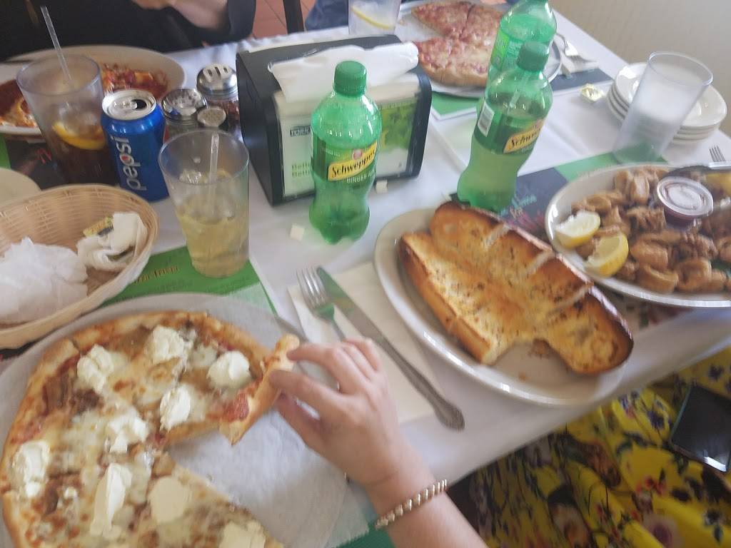 La Strada Pizza and Pasta | restaurant | 278 N Brewster Rd, Brewster, NY 10509, USA | 8452791922 OR +1 845-279-1922