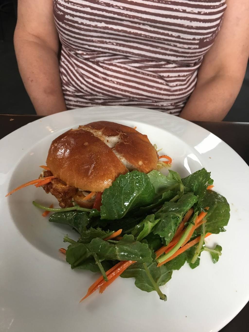 On the Lam | restaurant | 106 Queen St, Brantford, ON N3T 3B9, Canada | 5197565177 OR +1 519-756-5177