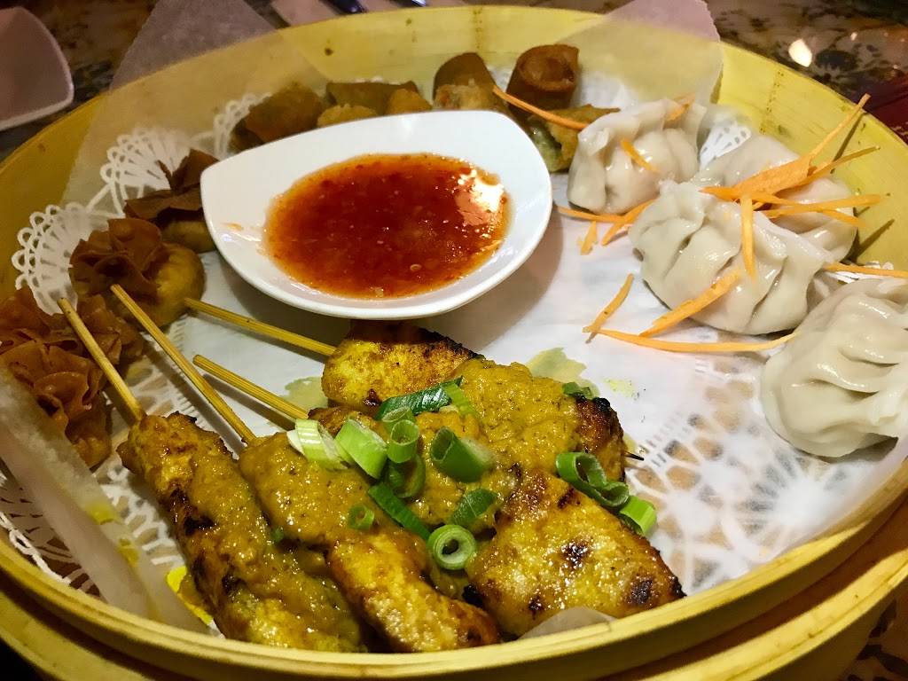 Flavours of Malaysia | restaurant | 75 North St, Pittsfield, MA 01201, USA | 4134433188 OR +1 413-443-3188