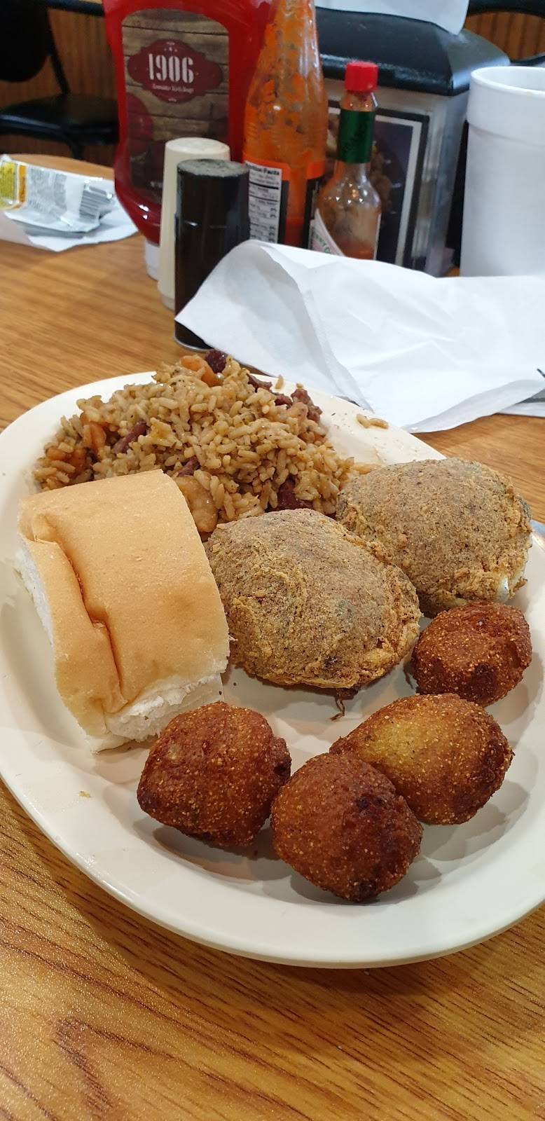 Todays Ketch Seafood and Restaurant | restaurant | 2110 E Judge Perez Dr, Chalmette, LA 70043, USA | 5042796639 OR +1 504-279-6639