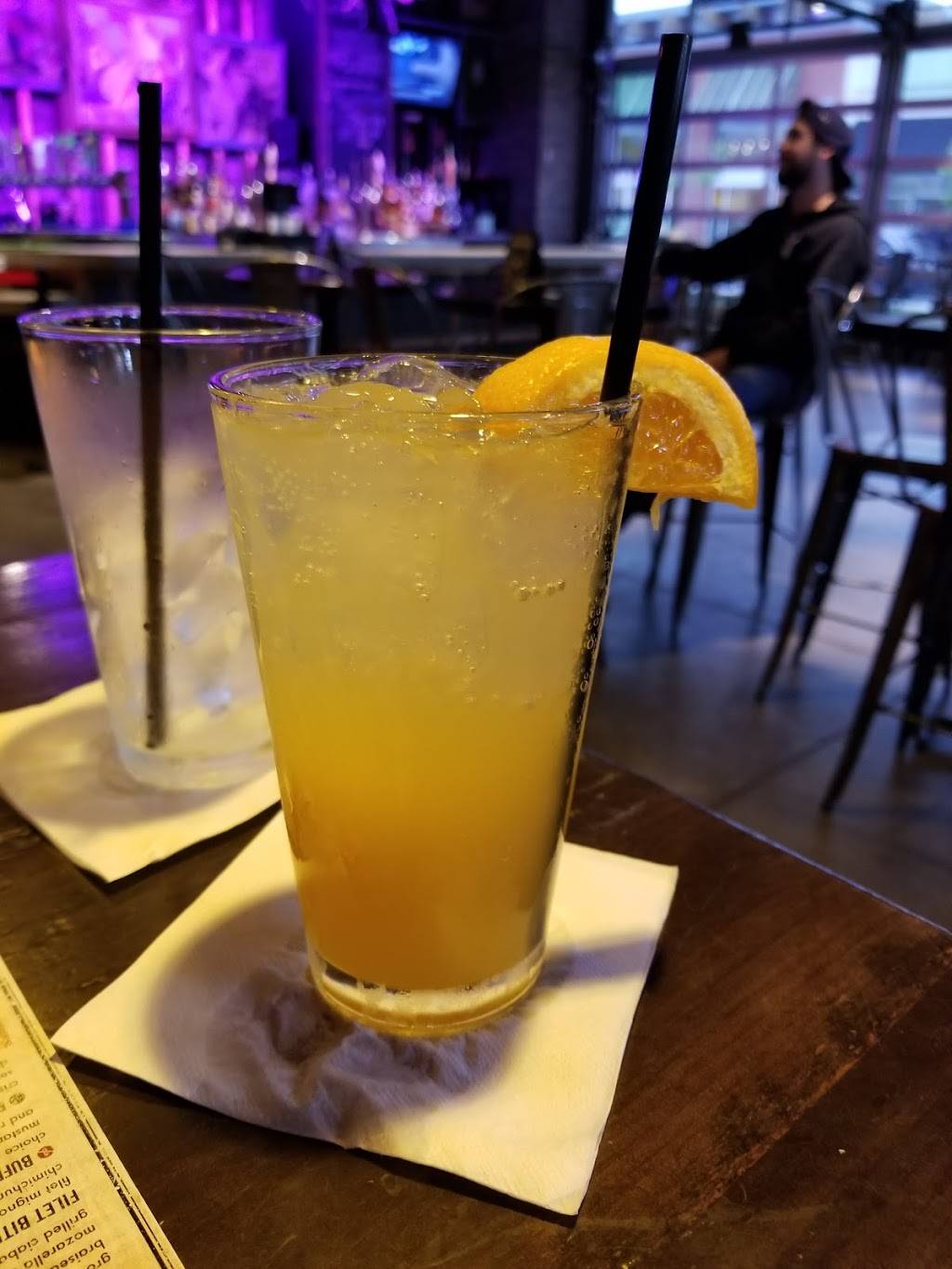 Oxnard Copper Blues Rock Pub & Kitchen | restaurant | 581 Collection Blvd, Oxnard, CA 93036, USA | 8054575551 OR +1 805-457-5551