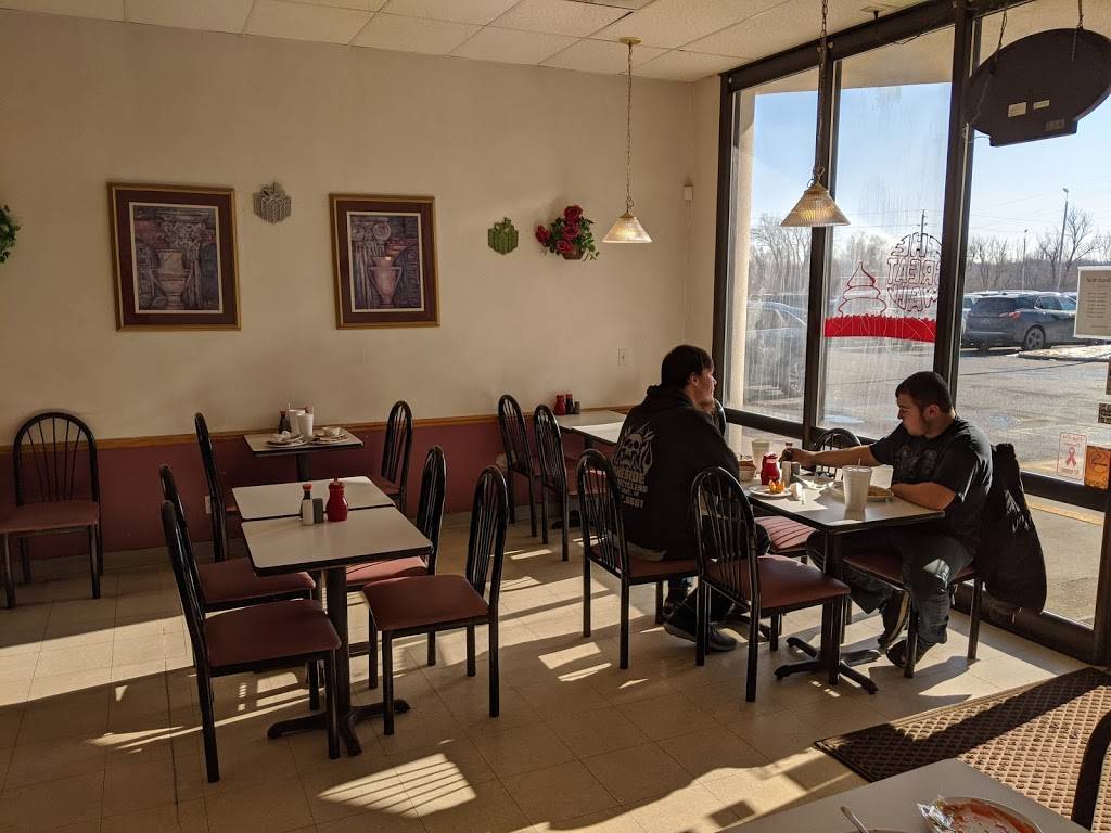 Great Wall Express | restaurant | 900 Woodbury Ave, Council Bluffs, IA 51503, USA | 7123239622 OR +1 712-323-9622