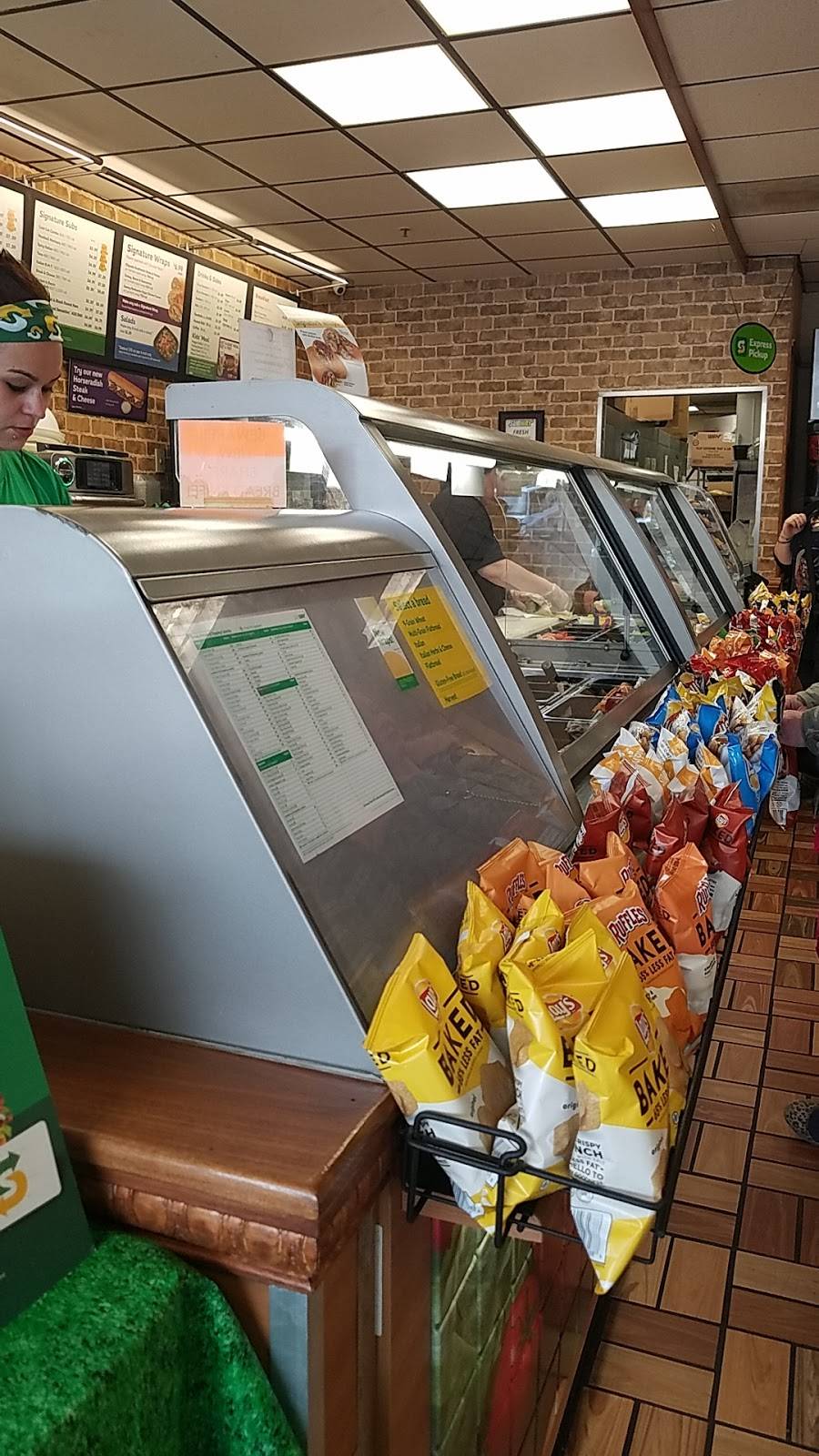 Subway | restaurant | 15031 SE McLoughlin Blvd, Milwaukie, OR 97267, USA | 5037861660 OR +1 503-786-1660