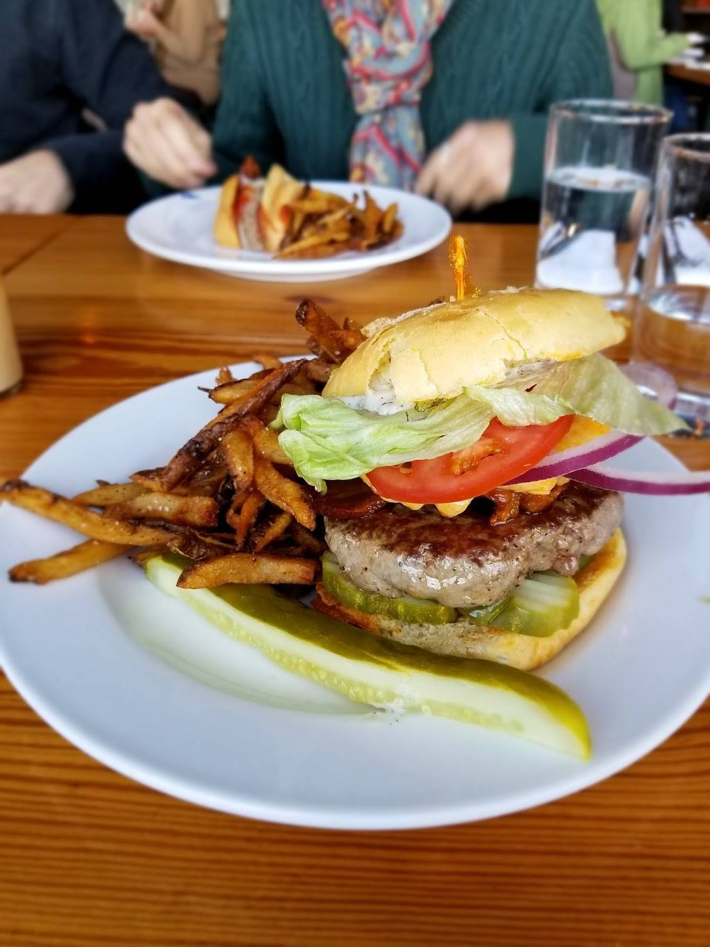 Burger Up East | restaurant | 970 Woodland St, Nashville, TN 37206, USA | 6156509022 OR +1 615-650-9022