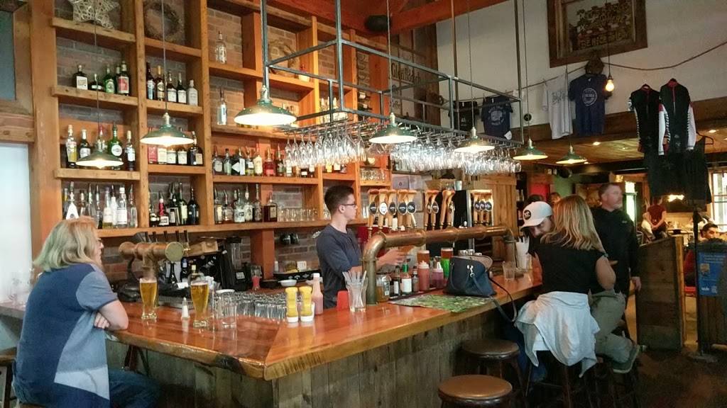 Chelsea Pub | restaurant | 238 Chemin Old Chelsea, Chelsea, QC J9B 1J3, Canada | 8198275300 OR +1 819-827-5300