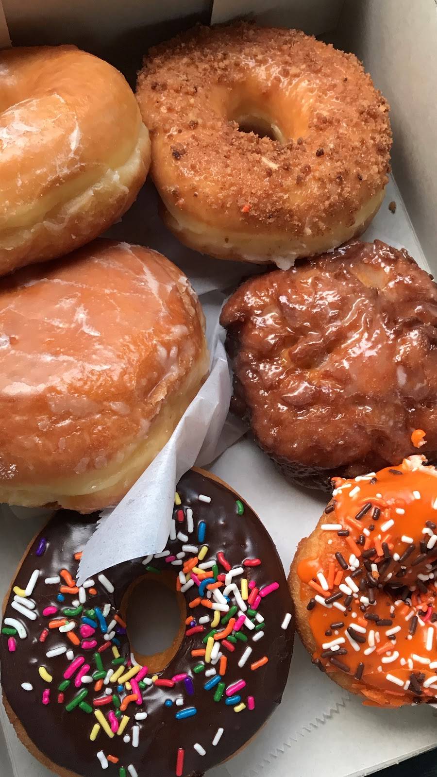 Winchells Donut House | cafe | 1457 Florence Ave, Los Angeles, CA 90001, USA | 3232773255 OR +1 323-277-3255