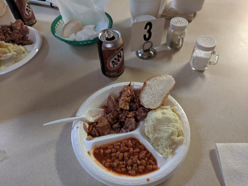 Graysons Barbeque | restaurant | 5849 US-71, Clarence, LA 71414, USA | 3183570166 OR +1 318-357-0166