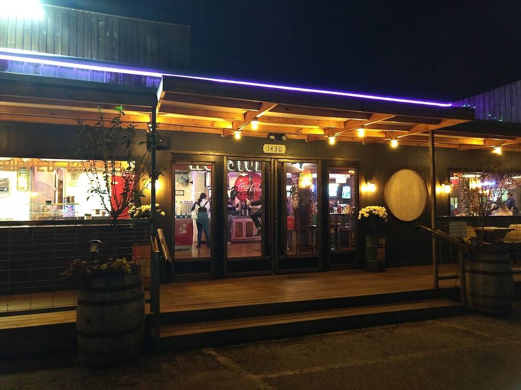 Preslees | restaurant | 1430 W 19th St, Houston, TX 77008, USA | 7133606439 OR +1 713-360-6439