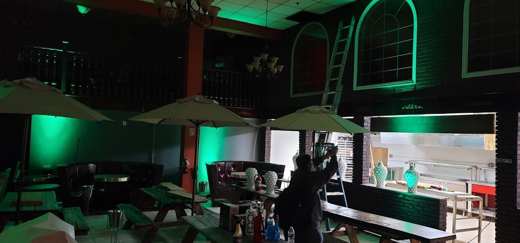 The Backyard Jersey City | restaurant | 331 West Side Ave, Jersey City, NJ 07305, USA | 2018853106 OR +1 201-885-3106