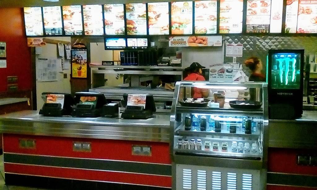 Carls Jr. / Green Burrito | restaurant | 1465 W Yosemite Ave, Manteca, CA 95337, USA | 2092397705 OR +1 209-239-7705