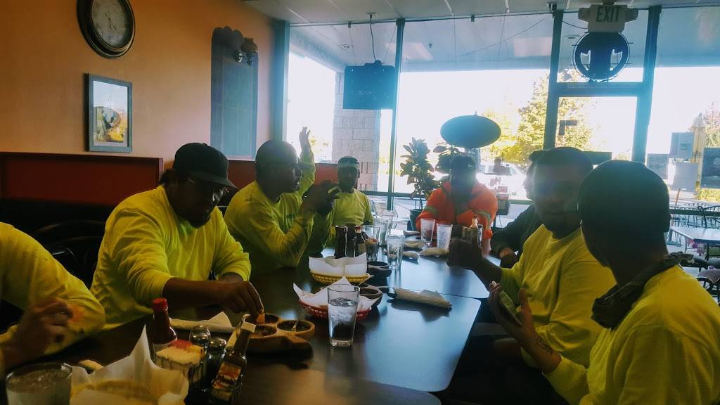 La Hacienda Del Sazon | restaurant | 1758 U.S. Hwy 395 N Suite A, Minden, NV 89423, USA | 7757825539 OR +1 775-782-5539