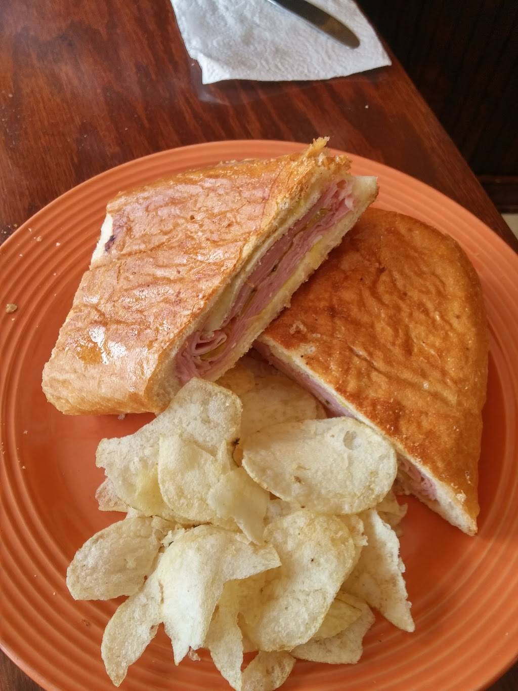 Havana Cafe | restaurant | 329 N Washington St, North Attleborough, MA 02760, USA | 5086957400 OR +1 508-695-7400