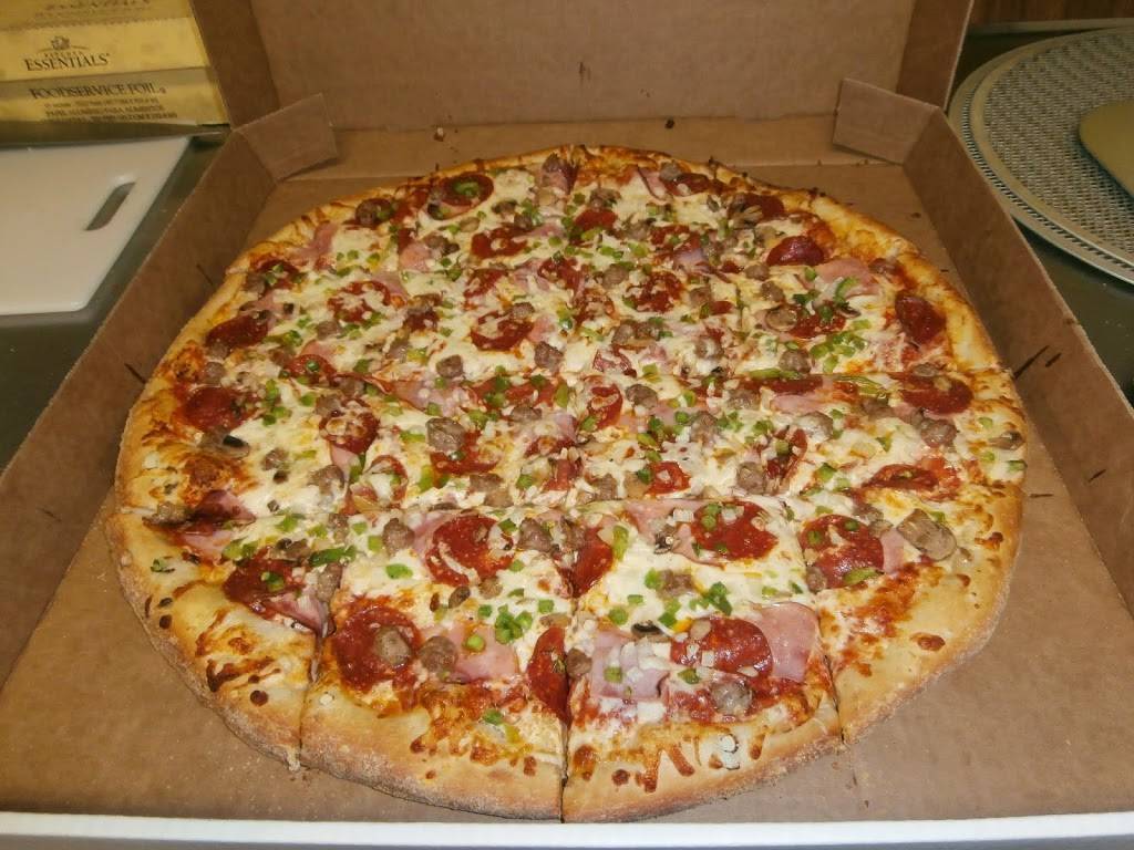 Village Pizza | restaurant | W11627 US-2, Naubinway, MI 49762, USA | 9064771111 OR +1 906-477-1111