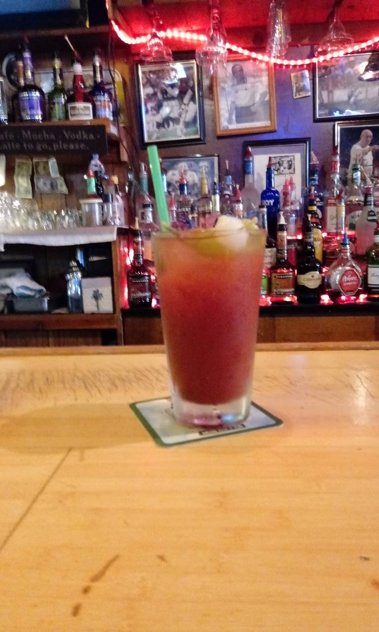 Your Break Tavern | restaurant | 210 E Main St, Silverton, OR 97381, USA | 5038737786 OR +1 503-873-7786