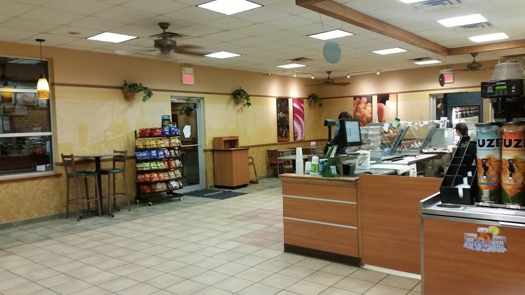 Subway Restaurants | restaurant | 510 S Elm St, Jenks, OK 74037, USA | 9182993212 OR +1 918-299-3212