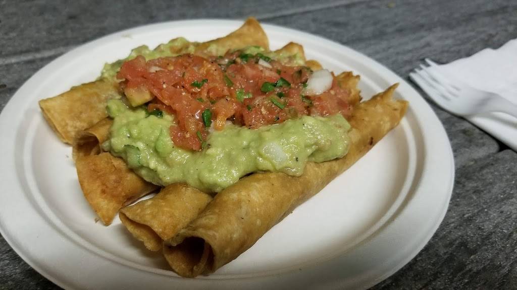 Don Carlos Taco Shop։ | restaurant | 737 Pearl St #113, La Jolla, CA 92037, USA | 8584560462 OR +1 858-456-0462