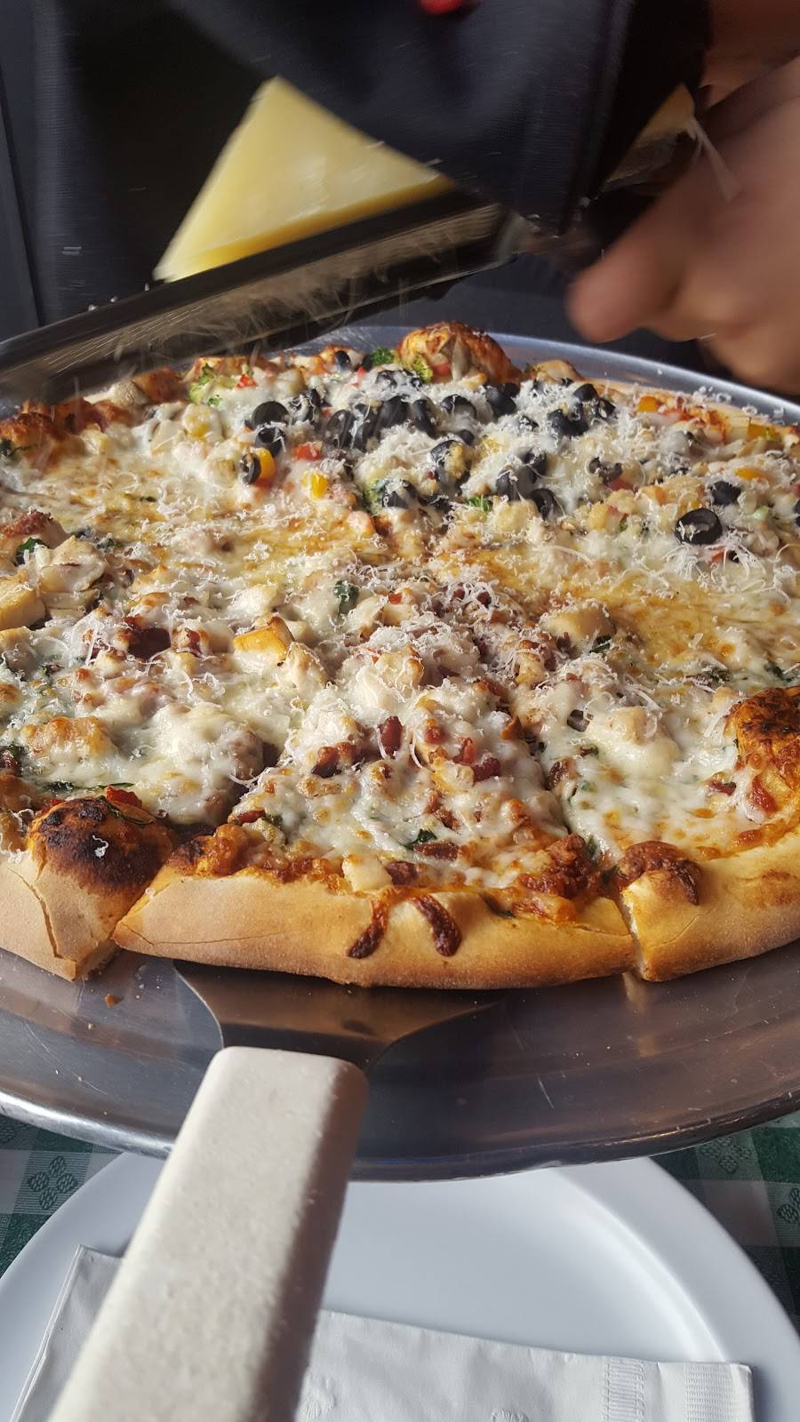 New York Pizza Department & Bagels | restaurant | 2279 Eagle Glen Pkwy #105, Corona, CA 92883, USA | 9514936789 OR +1 951-493-6789