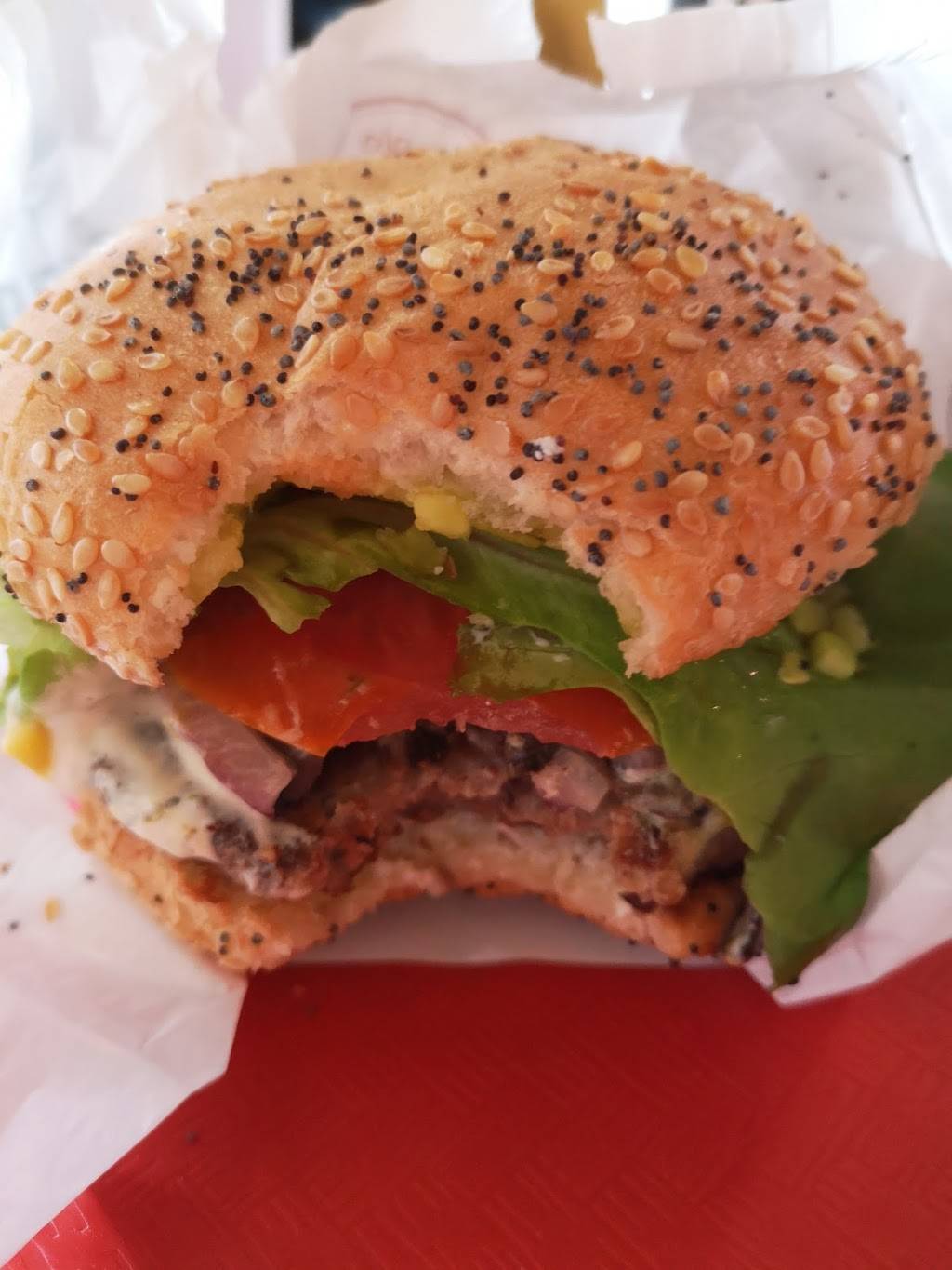 Hero Certified Burgers | restaurant | 6070 Dixie Rd, Mississauga, ON L5T 1A6, Canada | 9056707010 OR +1 905-670-7010