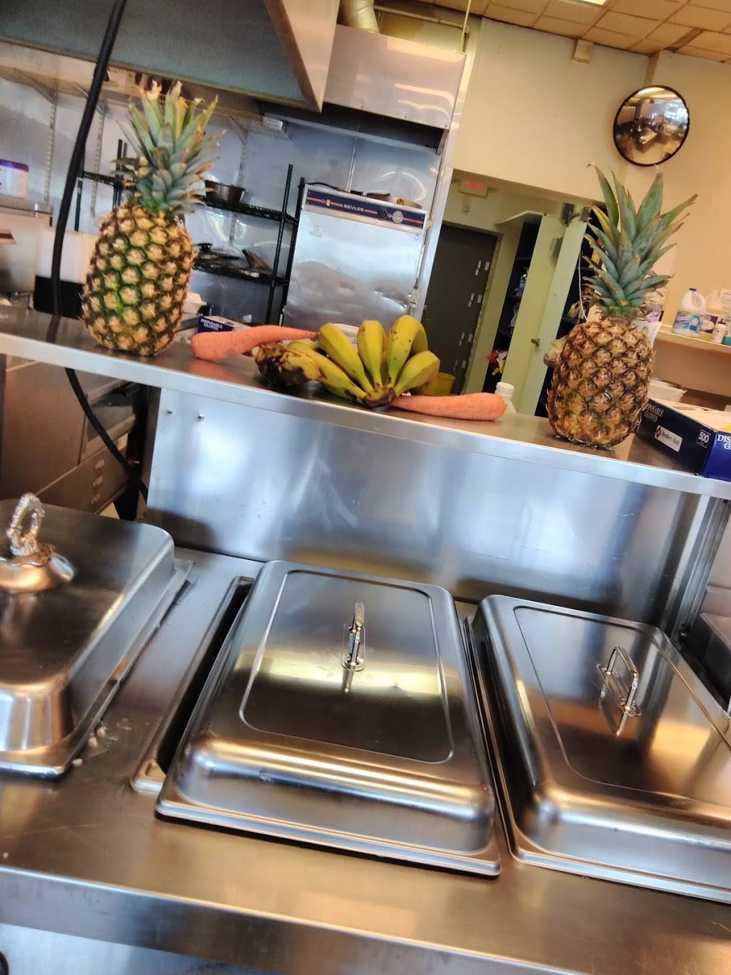 Nikos Jamaican Restaurant | restaurant | 3347 E 93rd St, Cleveland, OH 44104, USA | 2169650049 OR +1 216-965-0049